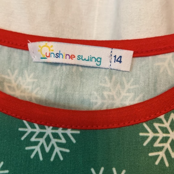 Girl’s Christmas Dress - Picture 4 of 5